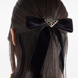 Prada velvet hair bow 🖤